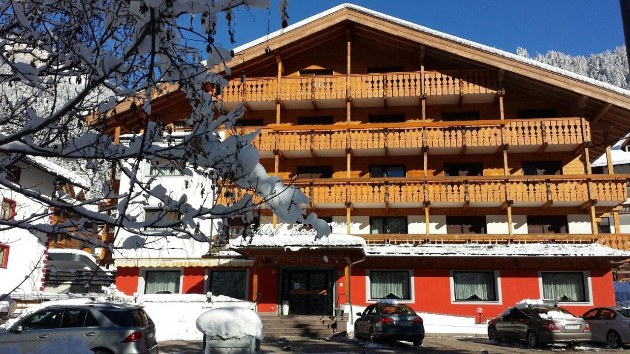 Hotel Engel Canazei Extérieur photo